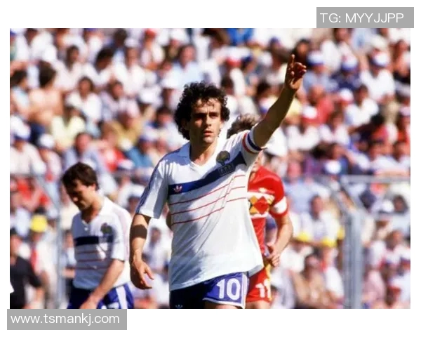 当今足坛球星综合实力最新排行榜单深度解析与全面对比